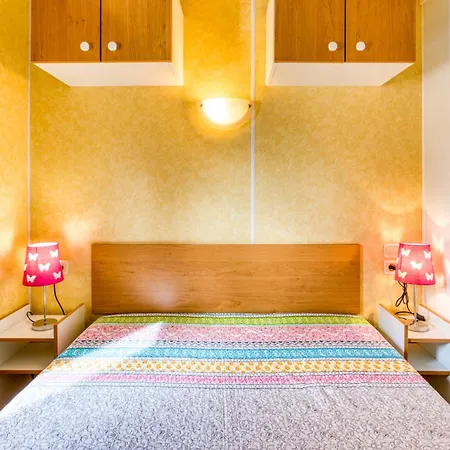 Mobilhome Sakay * Lunel (Herault)